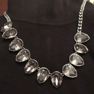 Gorgeous sparkle statement necklace